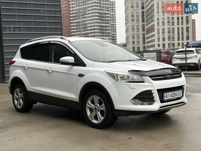 Білий Форд Куга, об'ємом двигуна 2 л та пробігом 291 тис. км за 9950 $, фото 5 на Automoto.ua