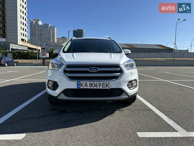 Белый Форд Куга, объемом двигателя 2 л и пробегом 155 тыс. км за 16300 $, фото 9 на Automoto.ua