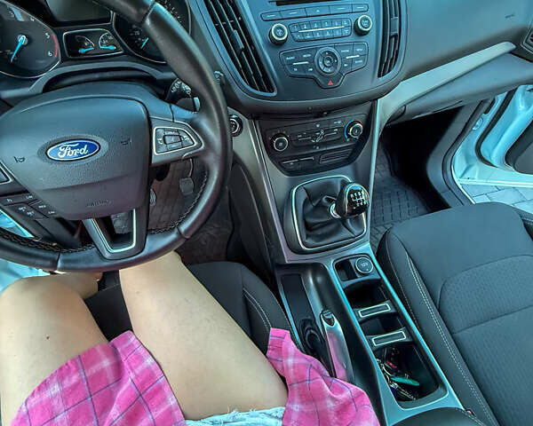 Белый Форд Куга, объемом двигателя 2 л и пробегом 165 тыс. км за 14799 $, фото 15 на Automoto.ua