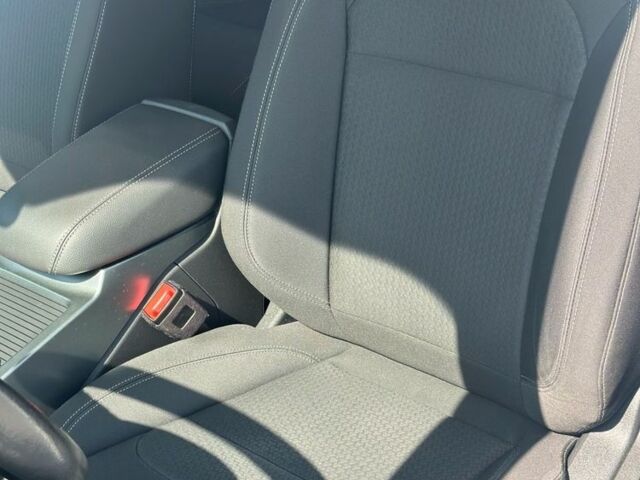 Белый Форд Куга, объемом двигателя 2 л и пробегом 80 тыс. км за 15800 $, фото 5 на Automoto.ua