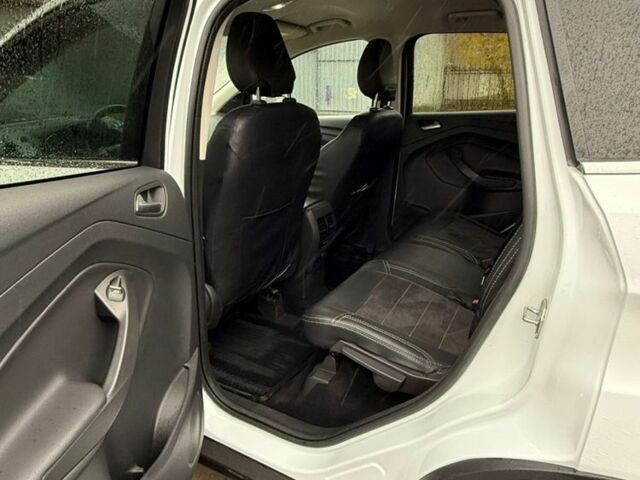 Белый Форд Куга, объемом двигателя 2 л и пробегом 174 тыс. км за 15000 $, фото 3 на Automoto.ua