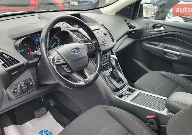 Белый Форд Куга, объемом двигателя 2 л и пробегом 201 тыс. км за 15500 $, фото 17 на Automoto.ua
