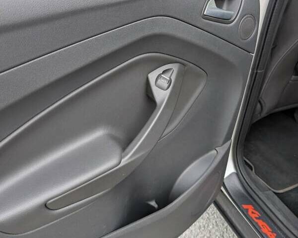 Форд Куга 2017 в Житомире на Automoto.ua Белый Форд Куга, объемом двигателя 2 л и пробегом 168 тыс. км за 16500 $, фото 16 на Automoto.ua