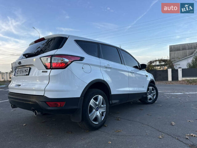 Белый Форд Куга, объемом двигателя 2 л и пробегом 243 тыс. км за 14700 $, фото 11 на Automoto.ua