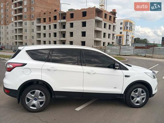 Білий Форд Куга, об'ємом двигуна 2 л та пробігом 242 тис. км за 15500 $, фото 10 на Automoto.ua
