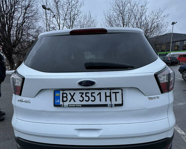 Белый Форд Куга, объемом двигателя 2 л и пробегом 150 тыс. км за 15900 $, фото 10 на Automoto.ua