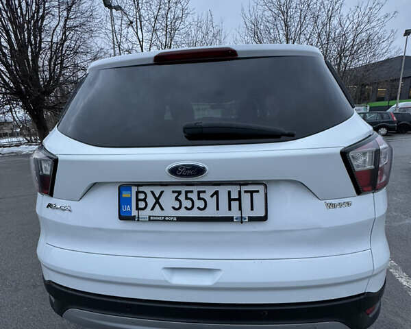 Белый Форд Куга, объемом двигателя 2 л и пробегом 150 тыс. км за 15900 $, фото 11 на Automoto.ua