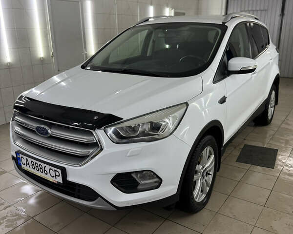 Білий Форд Куга, об'ємом двигуна 2 л та пробігом 210 тис. км за 15000 $, фото 9 на Automoto.ua
