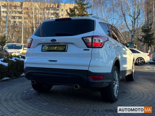Белый Форд Куга, объемом двигателя 2 л и пробегом 245 тыс. км за 16600 $, фото 6 на Automoto.ua
