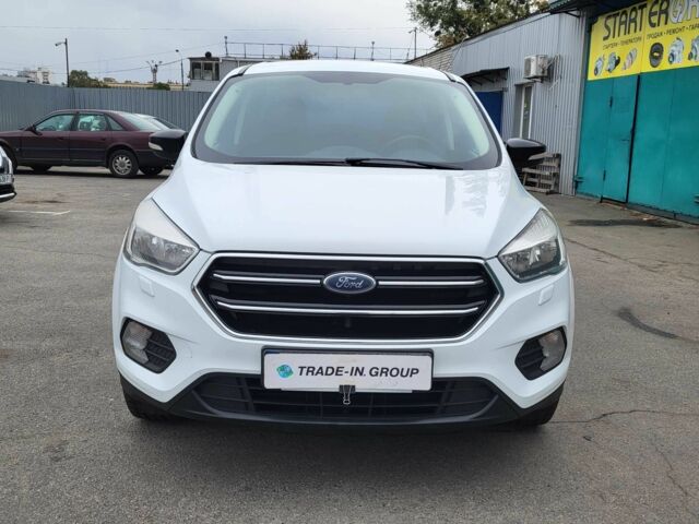 Форд Куга 2017 в Киеве на Automoto.ua Белый Форд Куга, объемом двигателя 2 л и пробегом 201 тыс. км за 15500 $, фото 6 на Automoto.ua