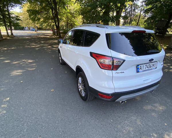 Белый Форд Куга, объемом двигателя 2 л и пробегом 235 тыс. км за 14200 $, фото 13 на Automoto.ua
