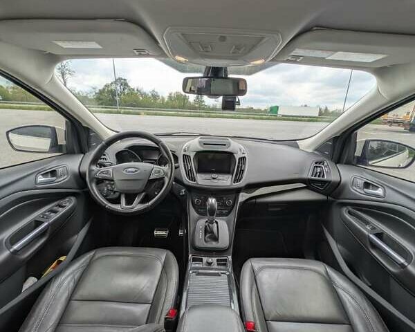 Форд Куга 2017 в Житомире на Automoto.ua Белый Форд Куга, объемом двигателя 2 л и пробегом 168 тыс. км за 16500 $, фото 17 на Automoto.ua