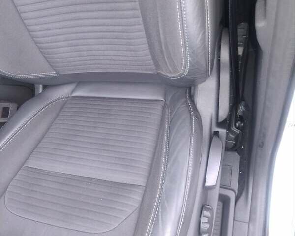 Белый Форд Куга, объемом двигателя 2 л и пробегом 223 тыс. км за 13500 $, фото 8 на Automoto.ua