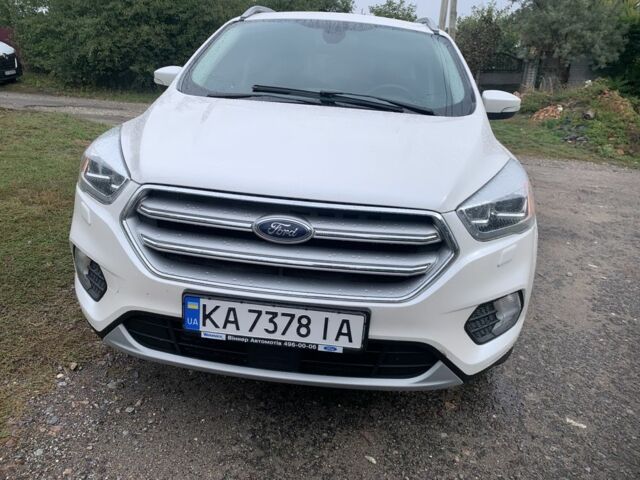 Белый Форд Куга, объемом двигателя 2 л и пробегом 202 тыс. км за 14700 $, фото 18 на Automoto.ua