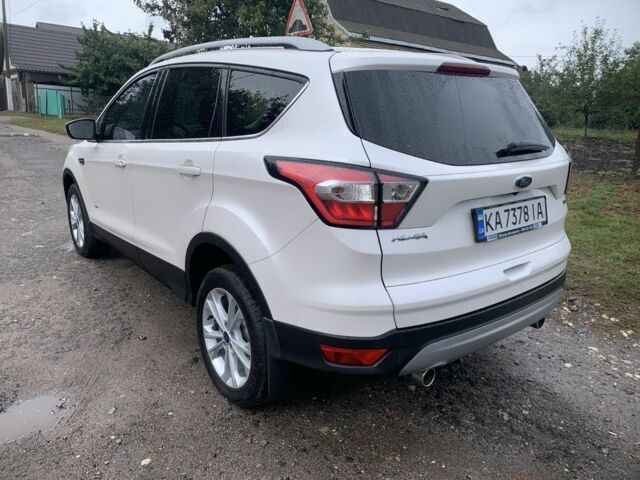 Белый Форд Куга, объемом двигателя 2 л и пробегом 202 тыс. км за 14700 $, фото 23 на Automoto.ua
