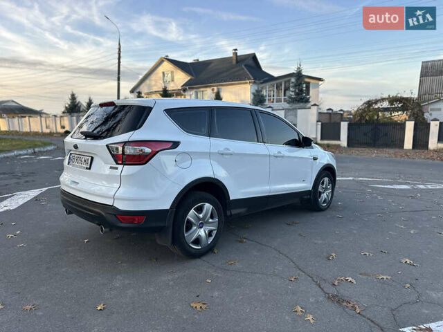 Белый Форд Куга, объемом двигателя 2 л и пробегом 243 тыс. км за 14700 $, фото 28 на Automoto.ua