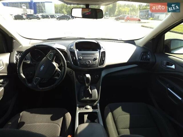 Белый Форд Куга, объемом двигателя 2 л и пробегом 174 тыс. км за 14399 $, фото 8 на Automoto.ua