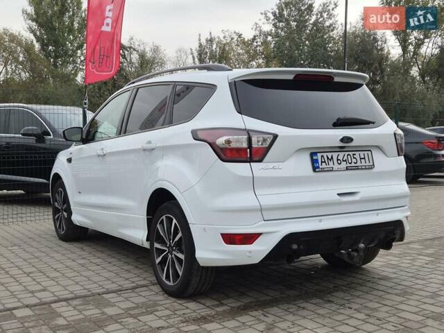 Белый Форд Куга, объемом двигателя 2 л и пробегом 333 тыс. км за 16855 $, фото 16 на Automoto.ua