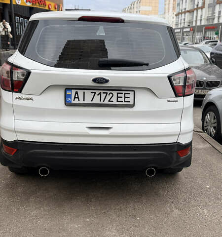 Білий Форд Куга, об'ємом двигуна 2 л та пробігом 255 тис. км за 15500 $, фото 2 на Automoto.ua