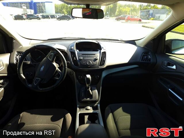 Білий Форд Куга, об'ємом двигуна 2 л та пробігом 174 тис. км за 14400 $, фото 6 на Automoto.ua