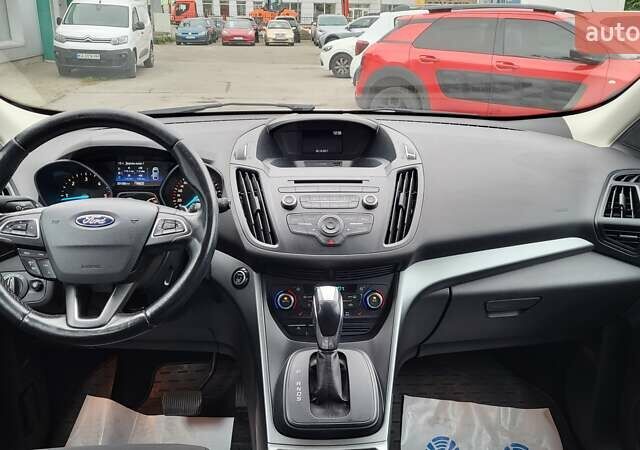 Белый Форд Куга, объемом двигателя 2 л и пробегом 201 тыс. км за 15500 $, фото 19 на Automoto.ua