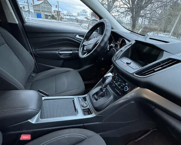 Белый Форд Куга, объемом двигателя 2 л и пробегом 150 тыс. км за 15900 $, фото 8 на Automoto.ua