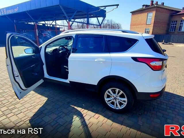 Белый Форд Куга, объемом двигателя 2 л и пробегом 160 тыс. км за 16000 $, фото 4 на Automoto.ua