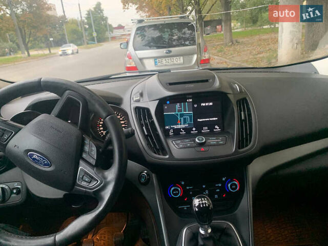 Білий Форд Куга, об'ємом двигуна 2 л та пробігом 130 тис. км за 15700 $, фото 7 на Automoto.ua