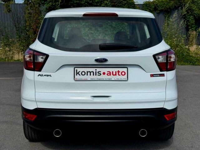 Білий Форд Куга, об'ємом двигуна 2 л та пробігом 183 тис. км за 15499 $, фото 9 на Automoto.ua