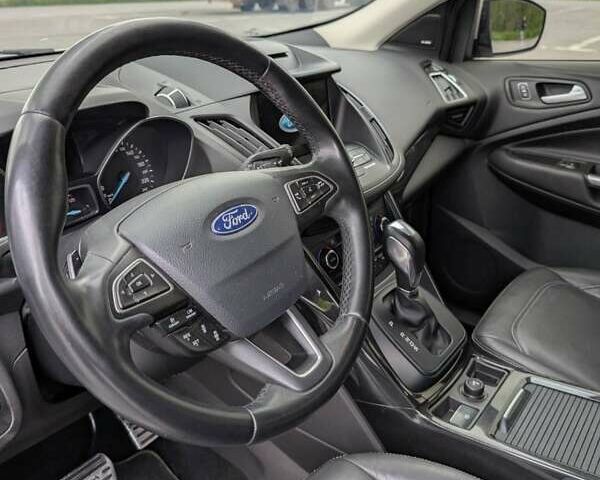 Форд Куга 2017 в Житомире на Automoto.ua Белый Форд Куга, объемом двигателя 2 л и пробегом 168 тыс. км за 16500 $, фото 15 на Automoto.ua