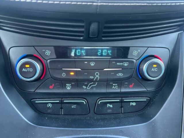 Білий Форд Куга, об'ємом двигуна 2 л та пробігом 110 тис. км за 9950 $, фото 10 на Automoto.ua