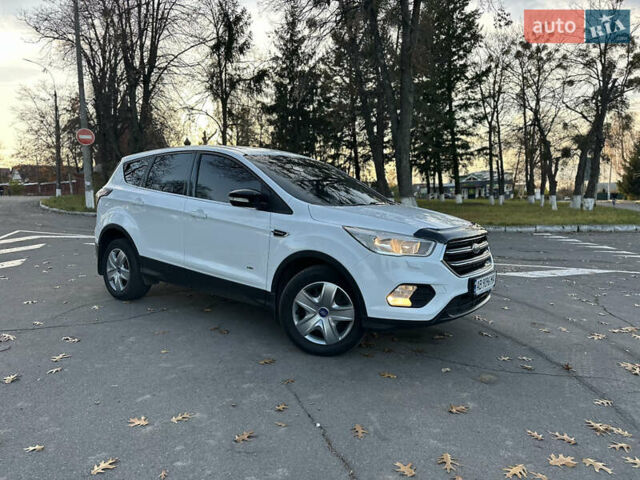 Белый Форд Куга, объемом двигателя 2 л и пробегом 243 тыс. км за 14700 $, фото 20 на Automoto.ua