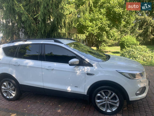 Білий Форд Куга, об'ємом двигуна 2 л та пробігом 203 тис. км за 16000 $, фото 8 на Automoto.ua