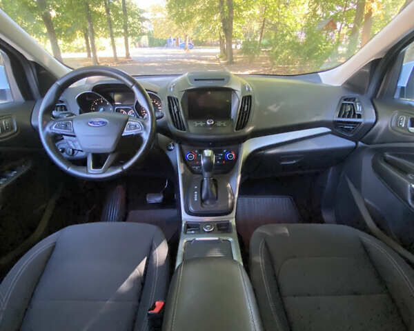 Белый Форд Куга, объемом двигателя 2 л и пробегом 235 тыс. км за 14200 $, фото 16 на Automoto.ua