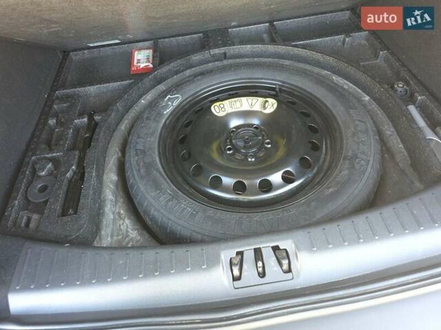Белый Форд Куга, объемом двигателя 2 л и пробегом 174 тыс. км за 14399 $, фото 5 на Automoto.ua