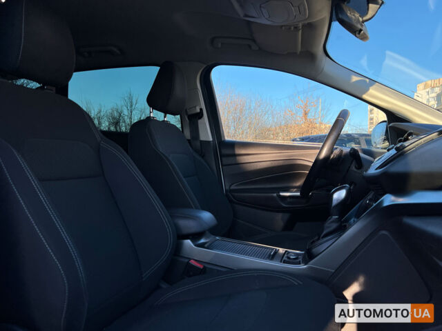Белый Форд Куга, объемом двигателя 2 л и пробегом 245 тыс. км за 16600 $, фото 8 на Automoto.ua