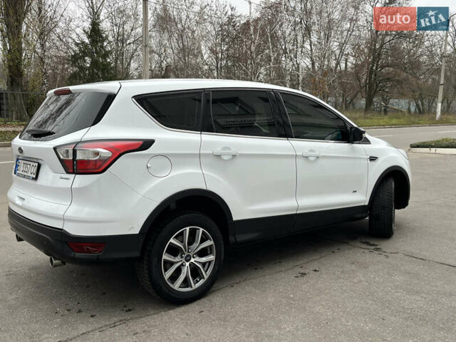 Белый Форд Куга, объемом двигателя 2 л и пробегом 153 тыс. км за 15500 $, фото 3 на Automoto.ua