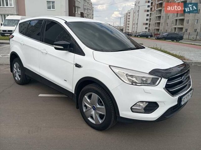 Білий Форд Куга, об'ємом двигуна 2 л та пробігом 242 тис. км за 15500 $, фото 8 на Automoto.ua