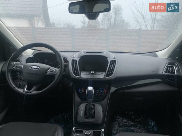 Белый Форд Куга, объемом двигателя 2 л и пробегом 203 тыс. км за 15500 $, фото 8 на Automoto.ua