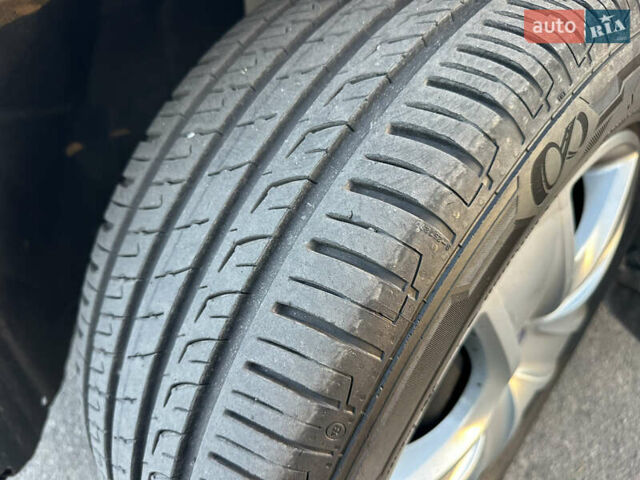 Белый Форд Куга, объемом двигателя 2 л и пробегом 243 тыс. км за 14700 $, фото 15 на Automoto.ua