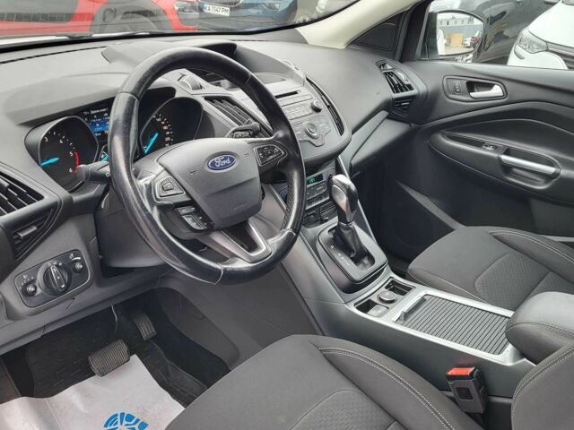 Форд Куга 2017 в Киеве на Automoto.ua Белый Форд Куга, объемом двигателя 2 л и пробегом 201 тыс. км за 15500 $, фото 16 на Automoto.ua