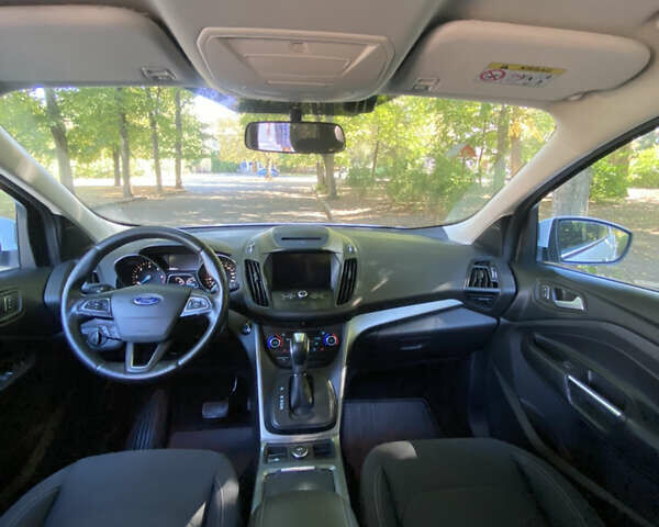 Белый Форд Куга, объемом двигателя 2 л и пробегом 235 тыс. км за 14200 $, фото 17 на Automoto.ua