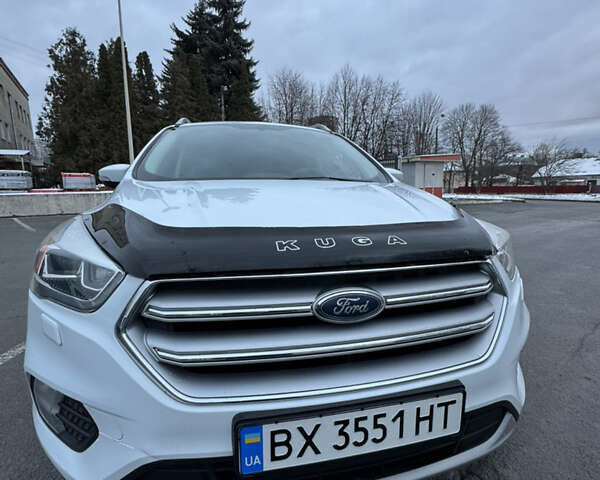 Белый Форд Куга, объемом двигателя 2 л и пробегом 150 тыс. км за 15900 $, фото 12 на Automoto.ua
