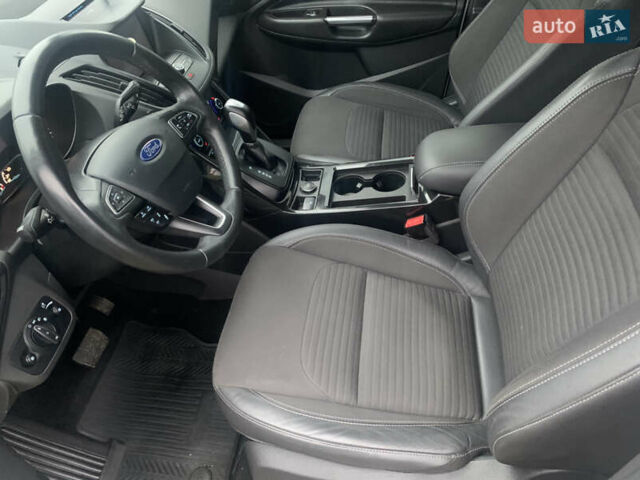 Белый Форд Куга, объемом двигателя 2 л и пробегом 203 тыс. км за 15500 $, фото 7 на Automoto.ua