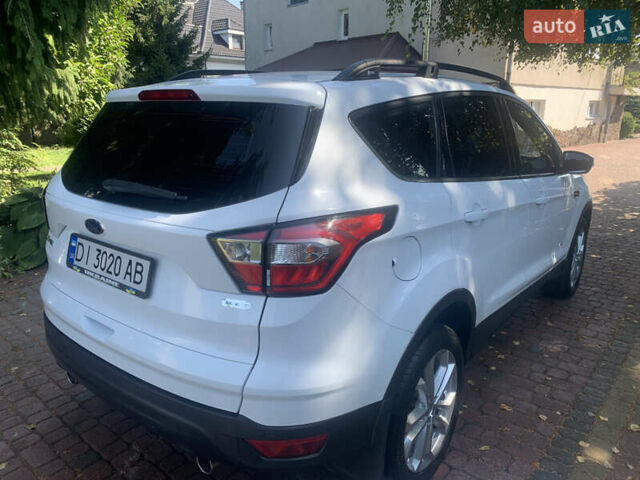 Білий Форд Куга, об'ємом двигуна 2 л та пробігом 203 тис. км за 16000 $, фото 11 на Automoto.ua