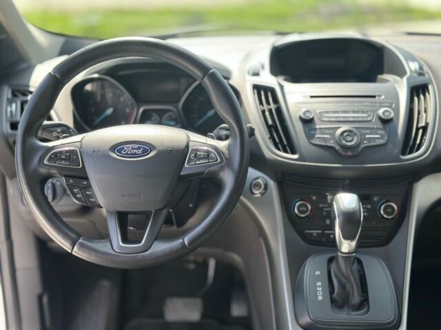 Белый Форд Куга, объемом двигателя 2 л и пробегом 80 тыс. км за 15800 $, фото 9 на Automoto.ua