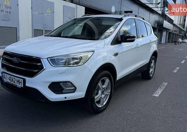 Белый Форд Куга, объемом двигателя 2 л и пробегом 139 тыс. км за 15500 $, фото 9 на Automoto.ua