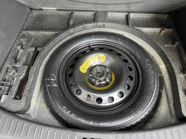 Білий Форд Куга, об'ємом двигуна 2 л та пробігом 183 тис. км за 15499 $, фото 7 на Automoto.ua