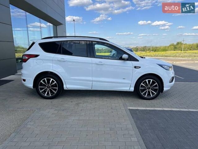 Білий Форд Куга, об'ємом двигуна 2 л та пробігом 223 тис. км за 19300 $, фото 7 на Automoto.ua