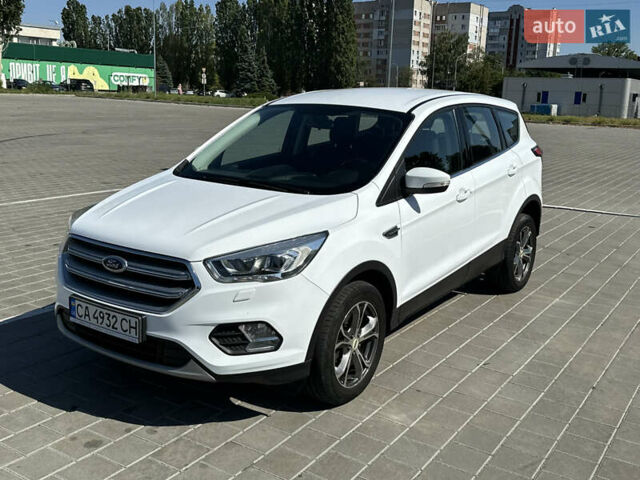 Білий Форд Куга, об'ємом двигуна 1.5 л та пробігом 80 тис. км за 16850 $, фото 7 на Automoto.ua